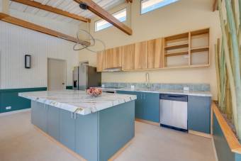  Casa nueva de lujo con piscina y 4 habitaciones cerca de Playa Tamarindo