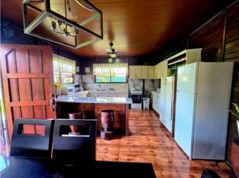 VENTA DE CASA AMUEBLADA, CON PISCINA, ALAJUELA, SAN CARLOS, LA FORTUNA 9508745