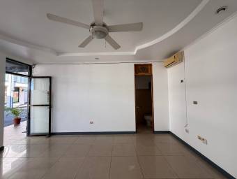 Se alquila local comercial en San Rafael Escazú 26-1299