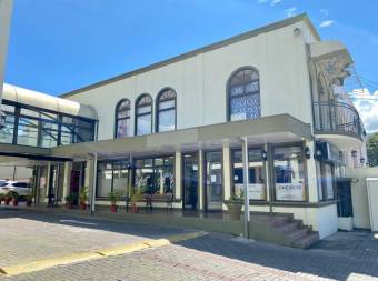 Se alquila local comercial en San Rafael Escazú 26-1299