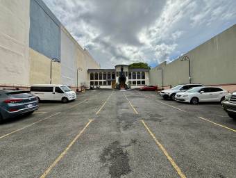 Se alquila local comercial en San Rafael Escazú 26-1300