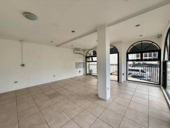 Se alquila local comercial en San Rafael Escazú 26-1300