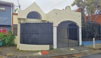 Alquiler de casa en San Antonio Desamparados