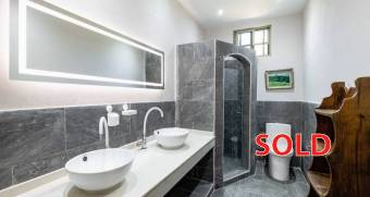 House for Rent with Pool 