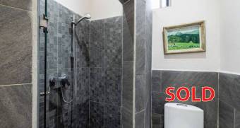 House for Rent with Pool 