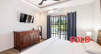 House for Rent with Pool 