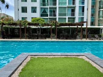 Se vende apartamento con mucha luz natural en Hatillo San José 26-1786