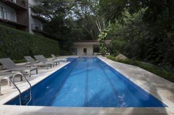 Se vende apartamento en Santa Ana San José 22-881