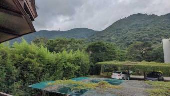 Se vende apartamento en Santa Ana San José 22-881