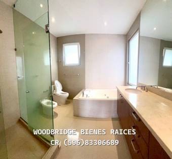 Casa en alquiler Escazu San Rafael $4.500 / 400 metros