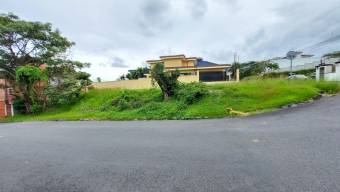 Se vende lote en San Rafael Escazú 25-909