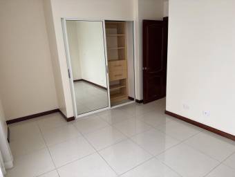 Alquiler de Elegante Apartamento en Escazú / Mls. 26-633 OFC JB