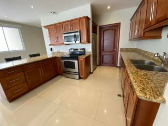 Alquiler de Magnifico Apartamento en Escazú / Mls. 25-1727 OFC JB