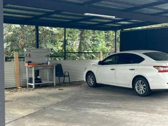 Joya de Arquitectura Industrial Diseño Modular y Vistas a la Montaña