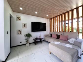 HEREDIA SANTA  BARBARA VENDO CASA $235.000