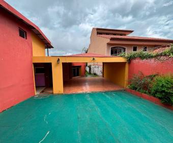 House for sale in Tambor, Alajuela. Bank-owned property. House for sale in Tambor, Alajuela. Bank-owned property.