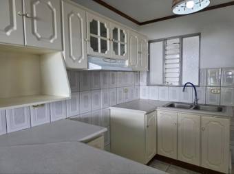 Venta de Apartamento en Goicoechea-Guadalupe. RAH 26-1288