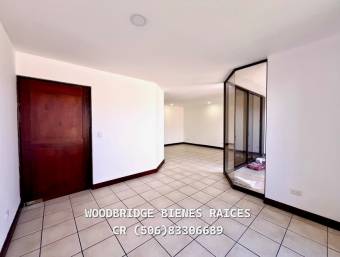 Escazu casa en alquier $2.100 /326 metros, terraza y jardin