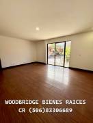 Escazu casa en alquier $2.100 /326 metros, terraza y jardin