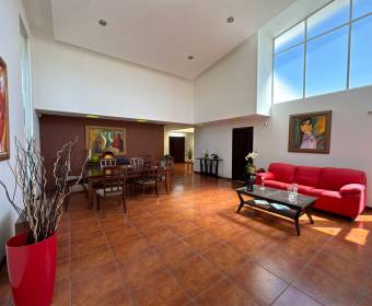 Single-story house for sale in Ciudad Hacienda Los Reyes, La Guacima.
