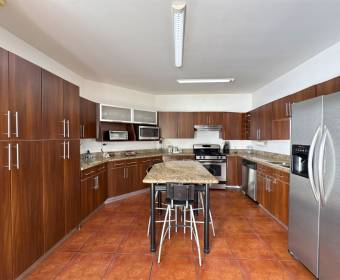 Single-story house for sale in Ciudad Hacienda Los Reyes, La Guacima.