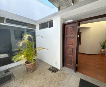 Single-story house for sale in Ciudad Hacienda Los Reyes, La Guacima.
