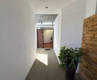 Single-story house for sale in Ciudad Hacienda Los Reyes, La Guacima.