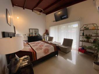 Se vende casa con mucha luz natural Granadilla San José 25-687