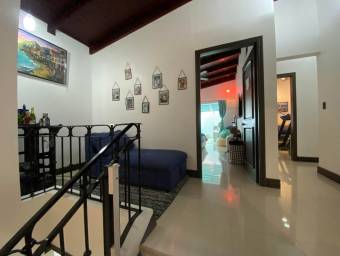 Se vende casa con mucha luz natural Granadilla San José 25-687