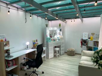 Se vende casa con mucha luz natural Granadilla San José 25-687