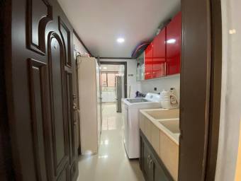 Se vende casa con mucha luz natural Granadilla San José 25-687