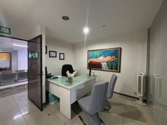 Se vende espacioso local comercial en Hospital San José 25-1611, $ 197,000, 1, San José, San José