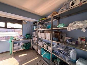 Se vende espacioso local comercial en Hospital San José 25-1611, $ 197,000, 1, San José, San José