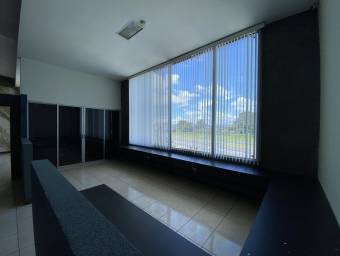 Se vende espacioso local comercial en Uruca Santa Ana 24-578, $ 180,000, 2, San José, Santa Ana