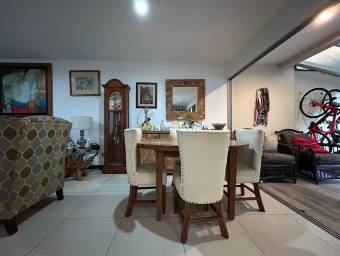 #24-1379  Casa en venta en Condominio privado