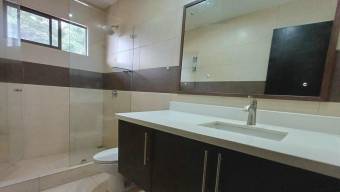 Elegancia y Confort en Condominio Almería Residencia con Jardín Privado y BBQ