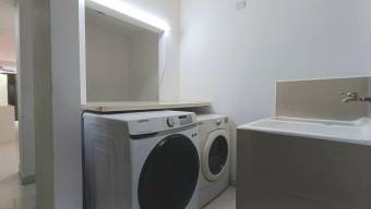 Elegancia y Confort en Condominio Almería Residencia con Jardín Privado y BBQ