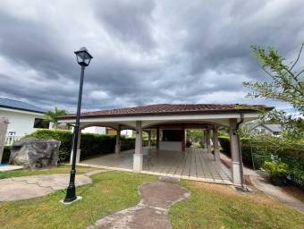 Se vende espacioso lote en Alajuela 25-1492