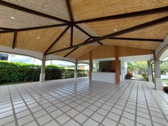 Se vende espacioso lote en Alajuela 25-1492