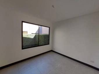 Se alquila apartamento en Heredia 25-1365