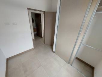 Se alquila espacioso apartamento en Santo Domingo Heredia 26-1319