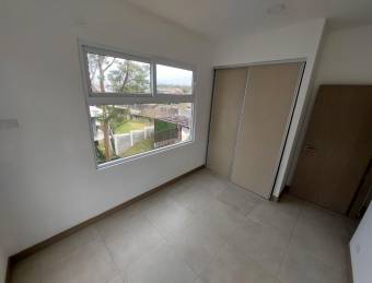 Se alquila espacioso apartamento en Santo Domingo Heredia 26-1319