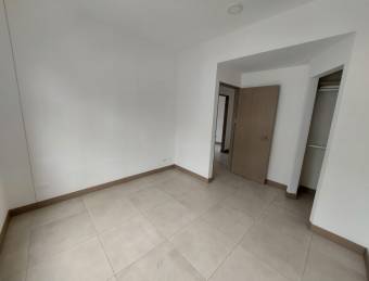 Se alquila espacioso apartamento en Santo Domingo Heredia 26-1319