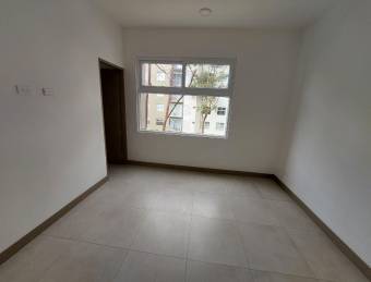 Se alquila espacioso apartamento en Santo Domingo Heredia 26-1319