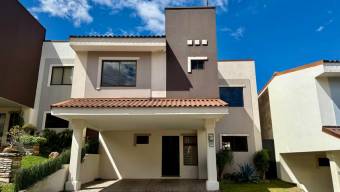 Venta de Casa en Moravia-La Trinidad. RAH 26-1293 Venta de Casa en Moravia-La Trinidad. RAH 26-1293