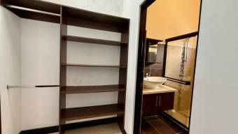 Venta de Casa en Moravia-La Trinidad. RAH 26-1293 