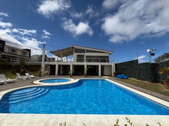 Venta de Casa en Moravia-La Trinidad. RAH 26-1293 