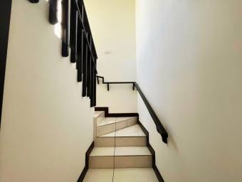 Venta de Casa en El Guarco-Tobosi. RAH 26-276