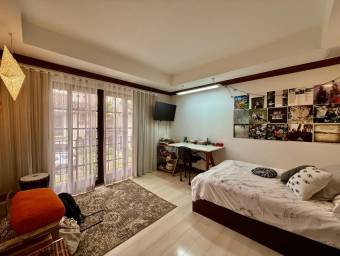 Elegancia Mediterránea en Los Laureles Amplitud, Exclusividad y Doble Oficina.