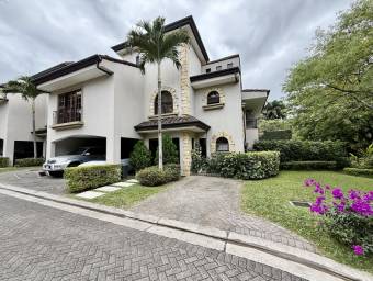 Elegancia Mediterránea en Los Laureles Amplitud, Exclusividad y Doble Oficina.